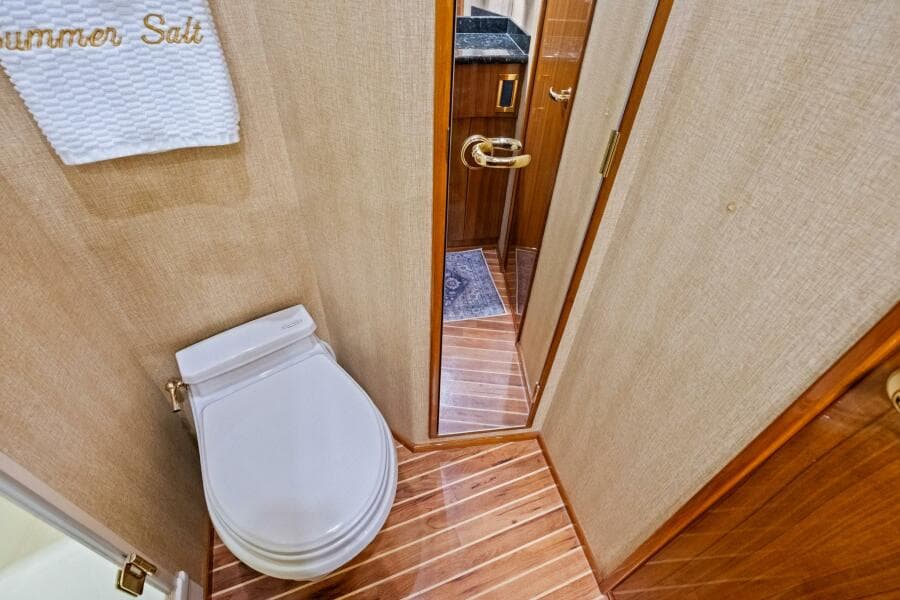 2006 Viking 56 Convertible SUMMER SALT