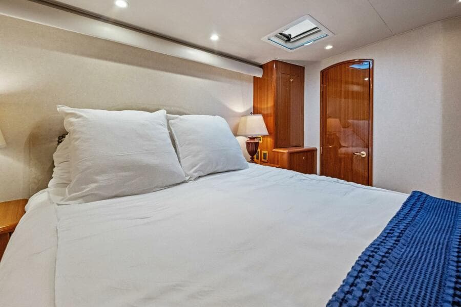 2006 Viking 56 Convertible SUMMER SALT