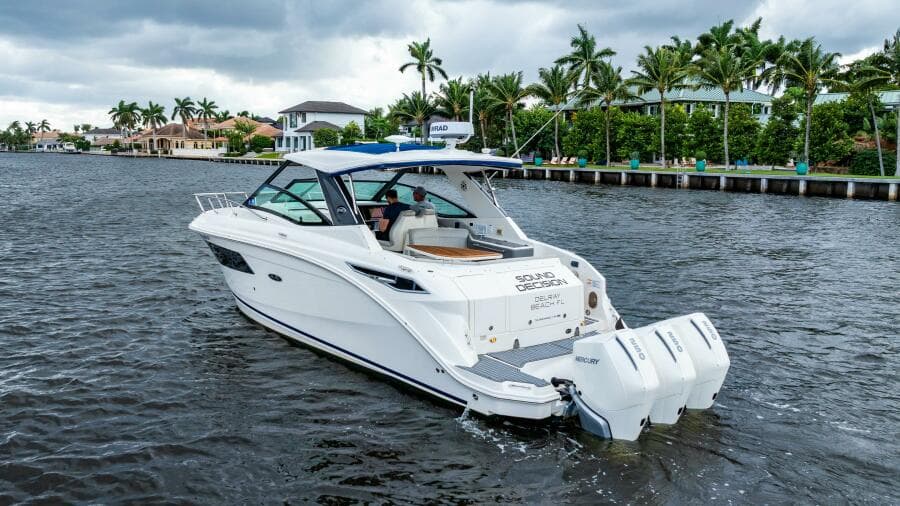 2021 Sea Ray Sundancer 32 Outboard