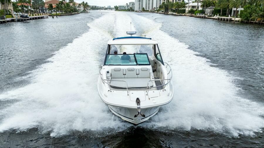 2021 Sea Ray Sundancer 32 Outboard