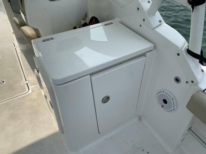 2021 Pursuit 266 Dual Console