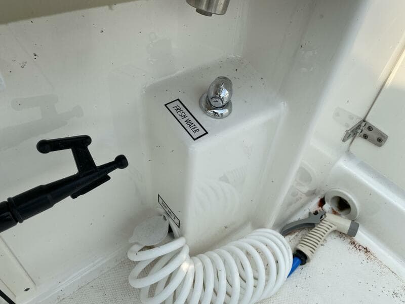 2021 Pursuit 266 Dual Console