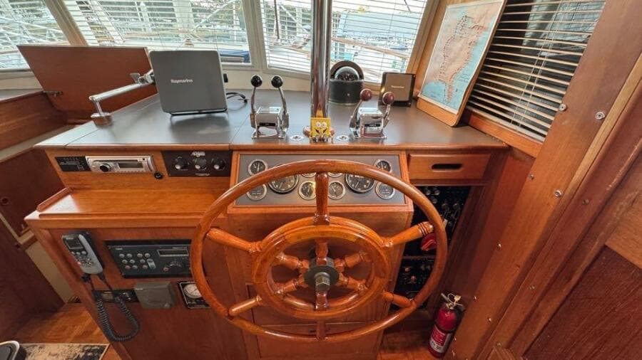 Lower Helm Starboard