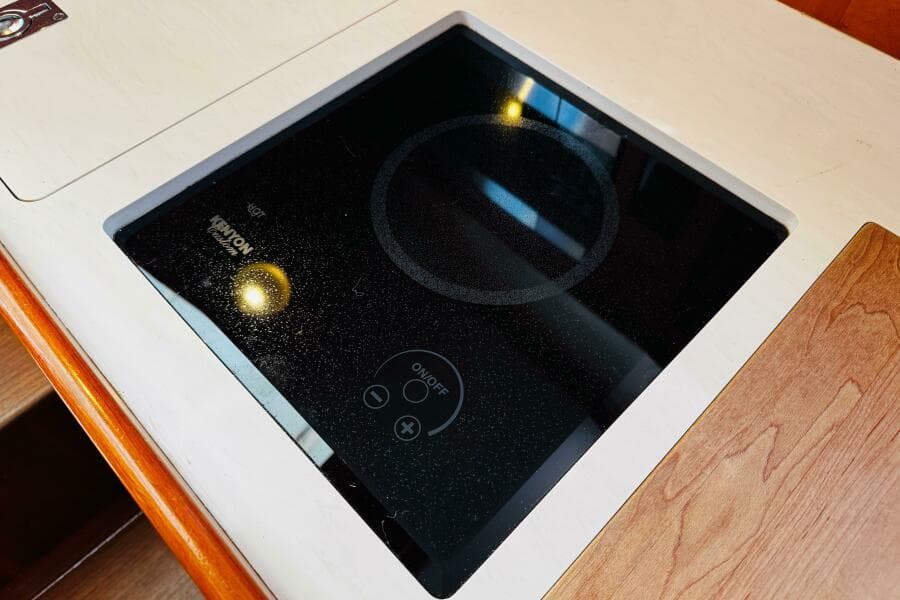 2012 Hinckley Picnic Boat MKIII