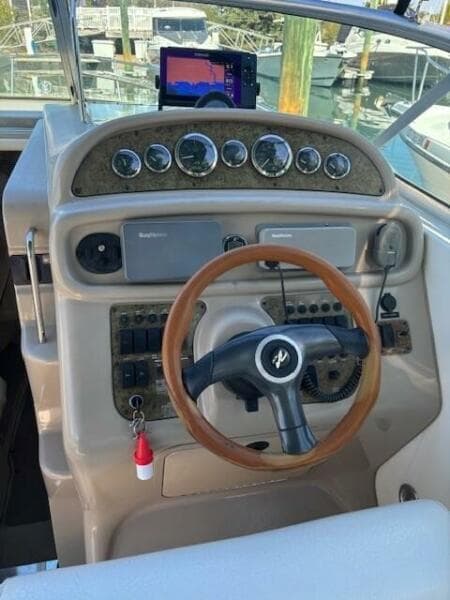 2000 Sea Ray 270 Sundancer