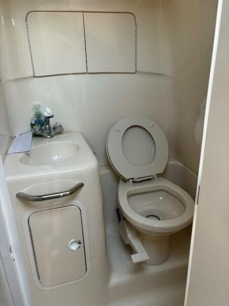 2000 Sea Ray 270 Sundancer