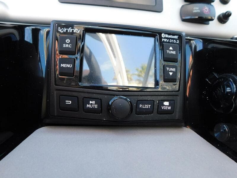 2021 Yamaha Boats AR210