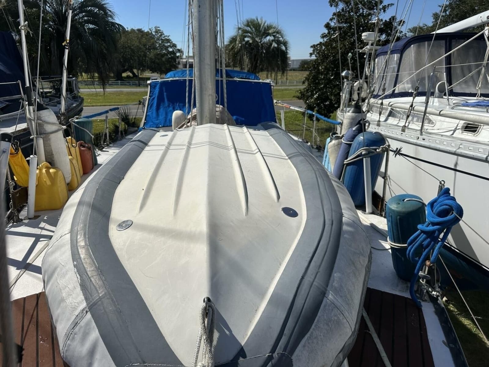 1979 Hughes 3910 - Photo 20