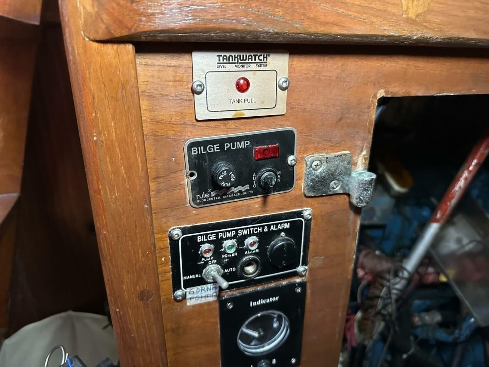 1979 Hughes 3910 - Photo 69