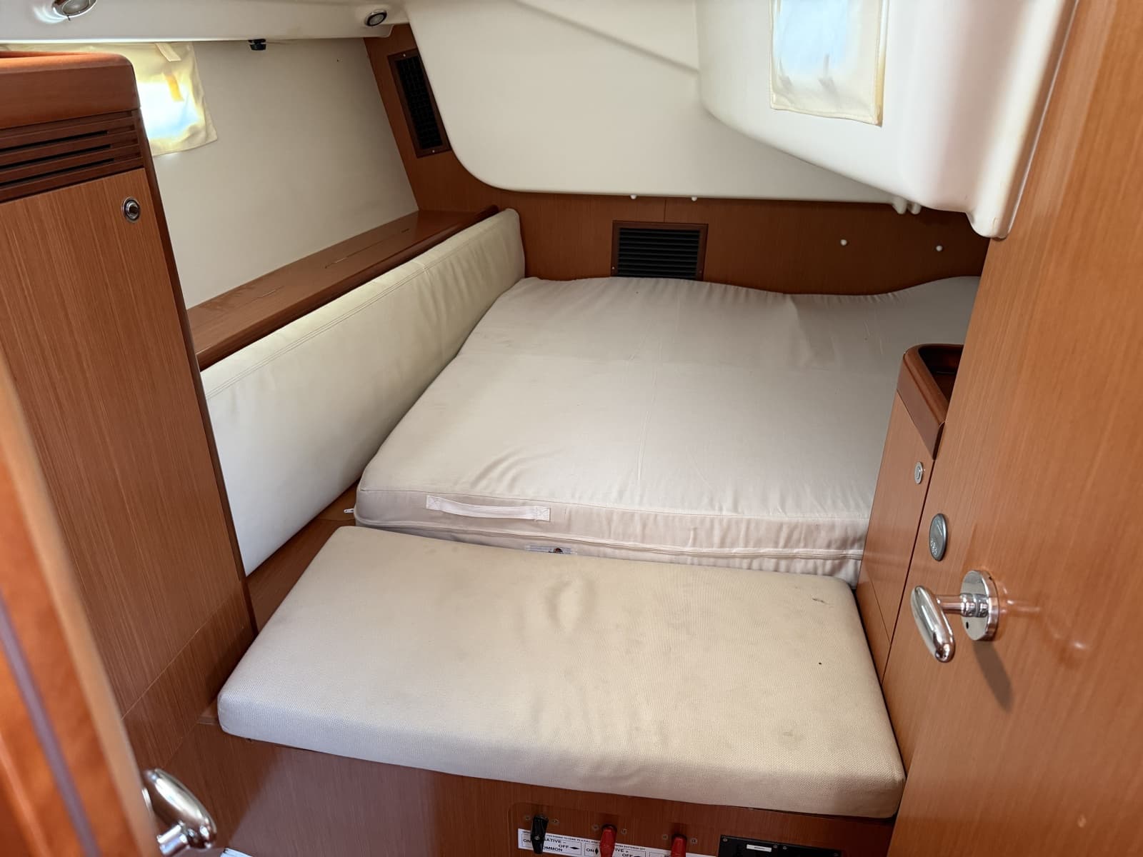 2008 Beneteau Oceanis 43 - Photo 39