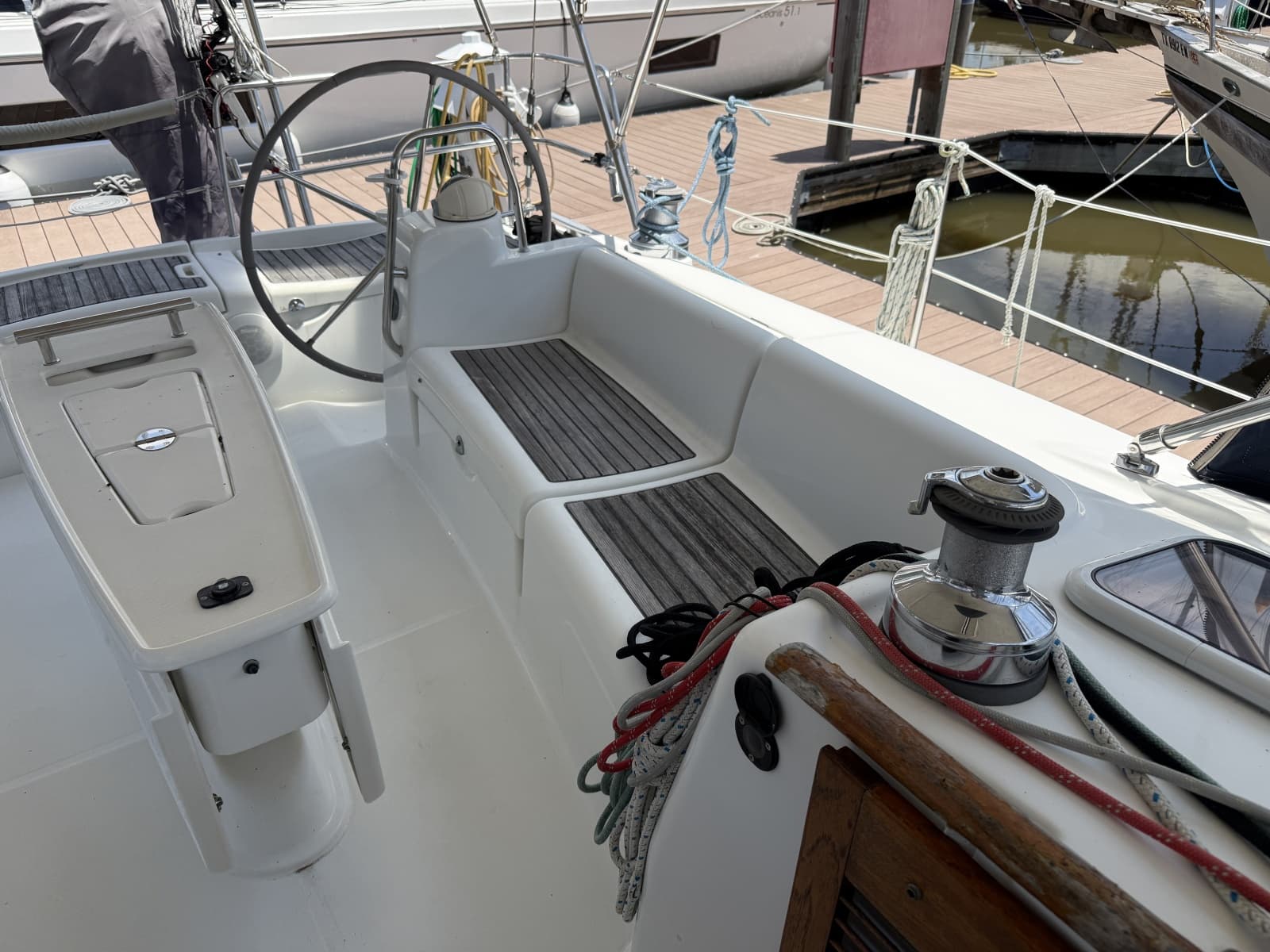 2008 Beneteau Oceanis 43 - Photo 25