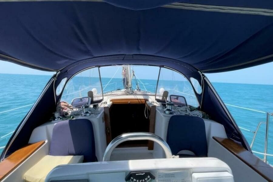 1997 Island Packet 37