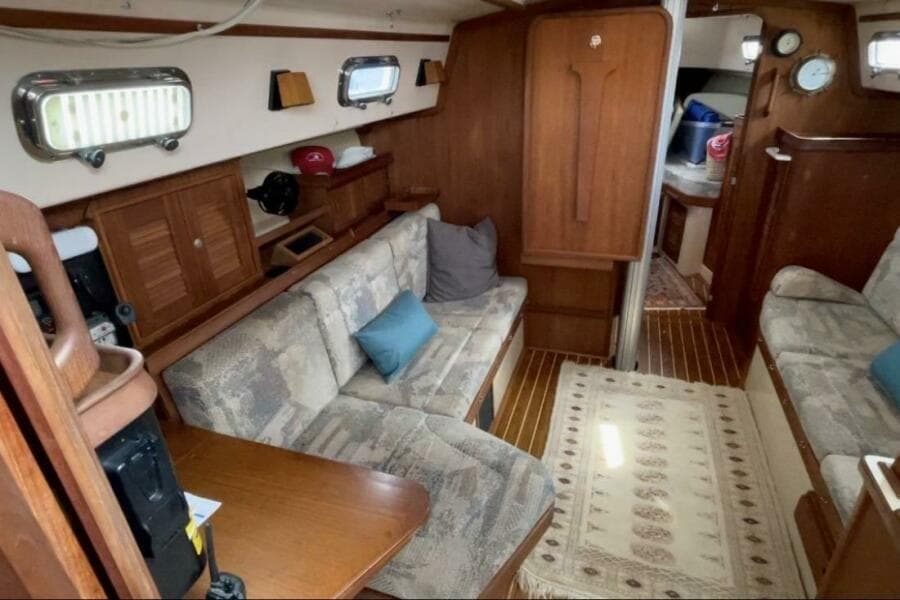 1997 Island Packet 37