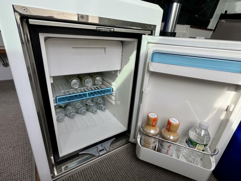 2018 Axopar 37 Sport Cabin R