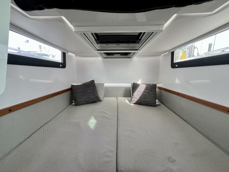 2018 Axopar 37 Sport Cabin R