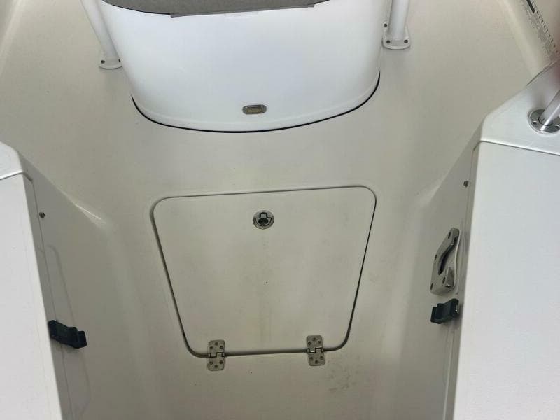 2021 Sportsman 232 Platinum Center Console