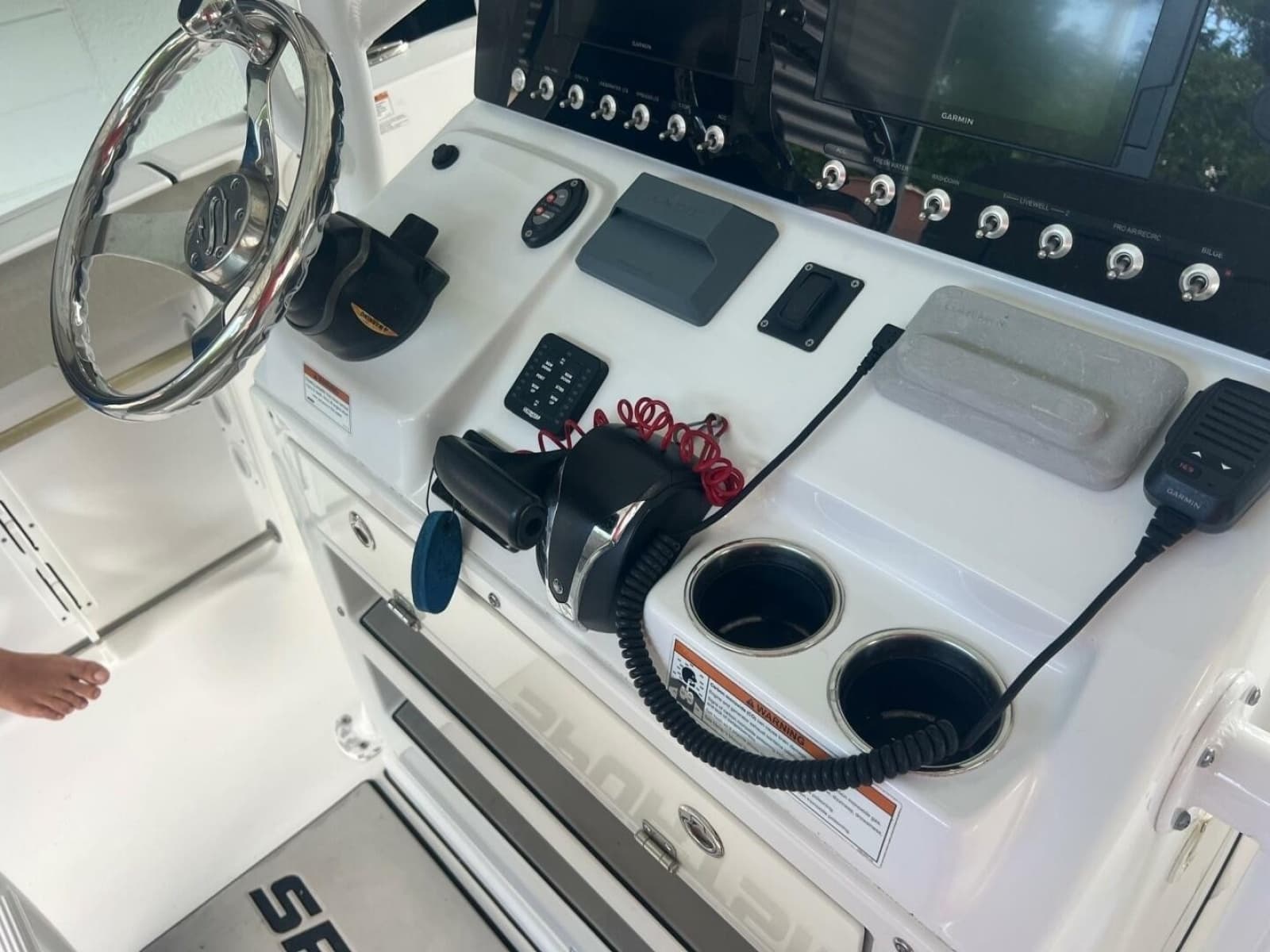 2021 Sportsman Open 232 Center Console - Photo 8