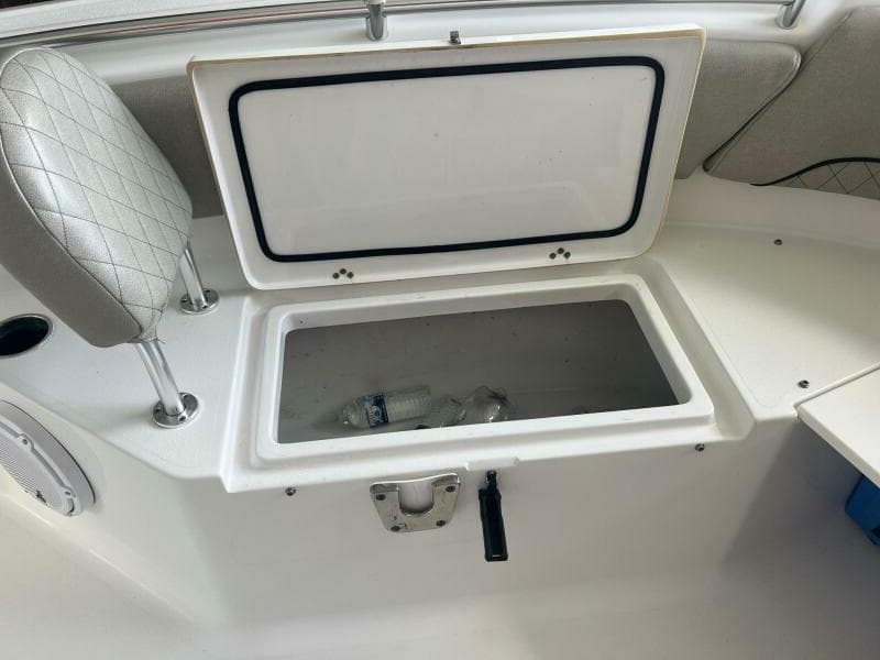 2021 Sportsman 232 Platinum Center Console