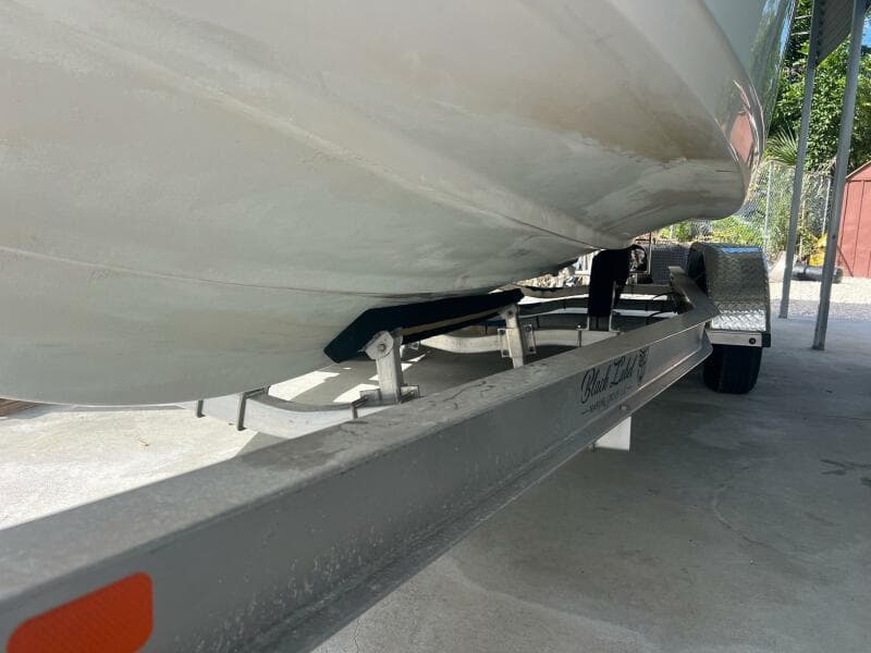 2021 Sportsman 232 Platinum Center Console