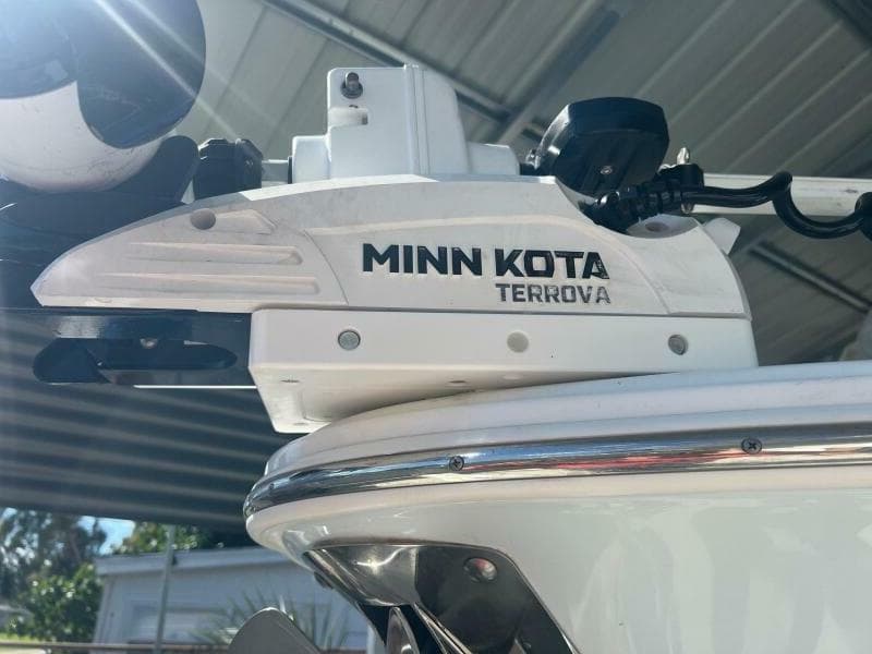 2021 Sportsman 232 Platinum Center Console