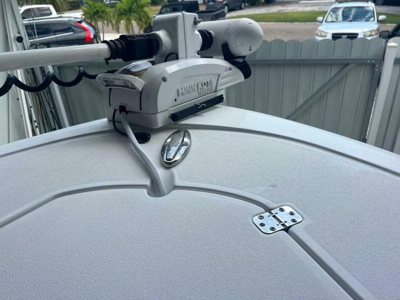 2021 Sportsman 232 Platinum Center Console