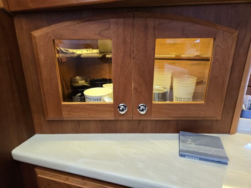 2017 Sabre 48 Flybridge