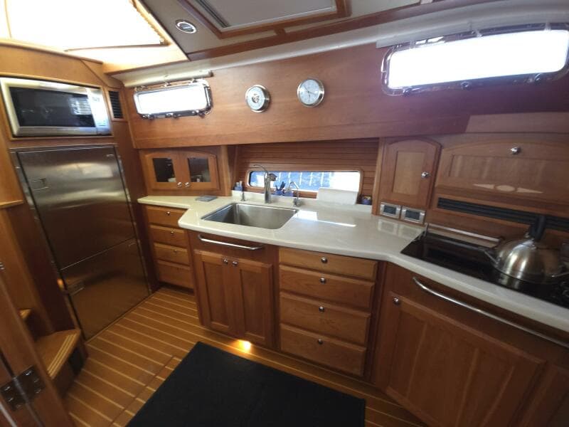 2017 Sabre 48 Flybridge
