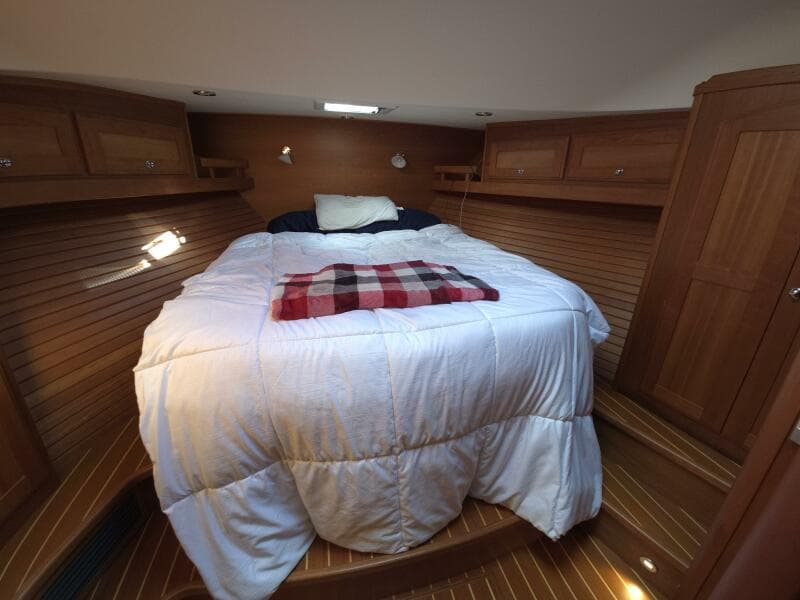 2017 Sabre 48 Flybridge