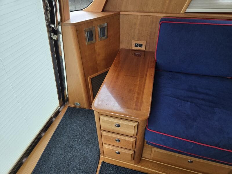 2017 Sabre 48 Flybridge