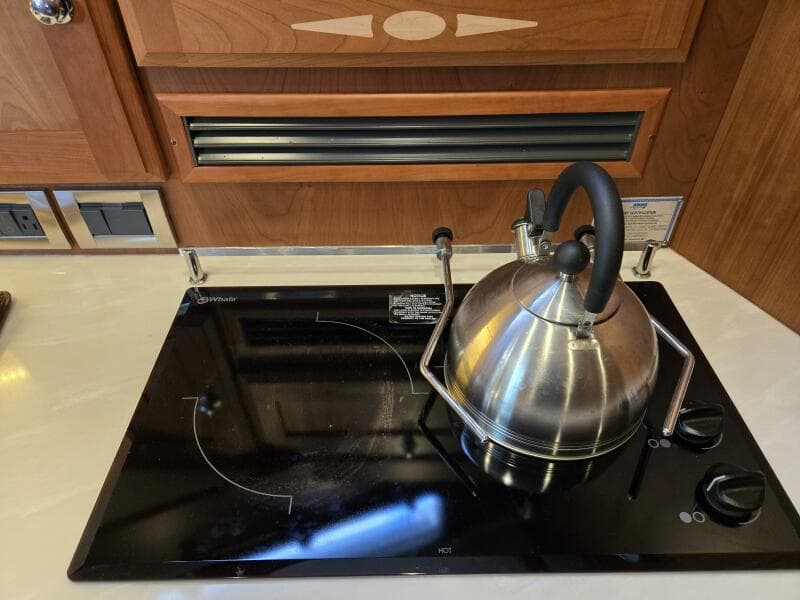 2017 Sabre 48 Flybridge