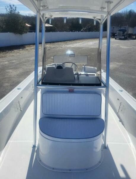 2024 Maritime 233 Defiant