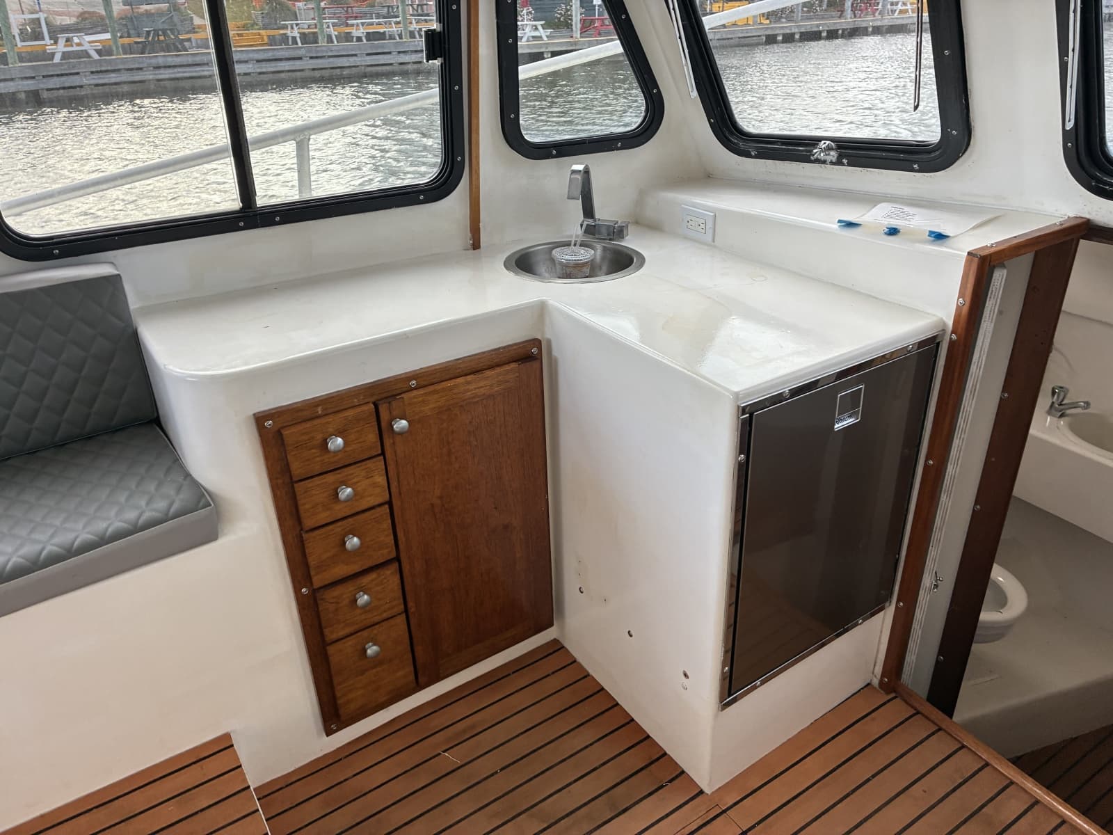 2008 Glenn Young 32 Skiff - Galley