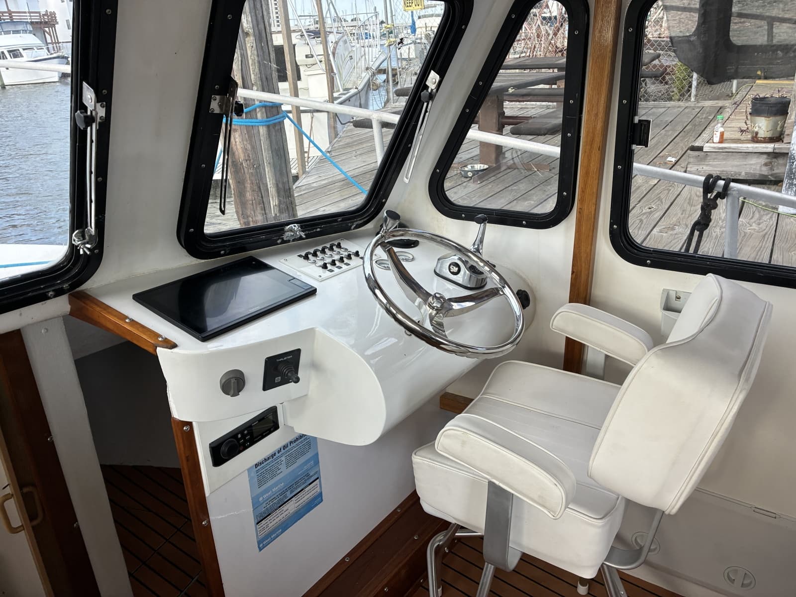 2008 Glenn Young 32 Skiff - Helm