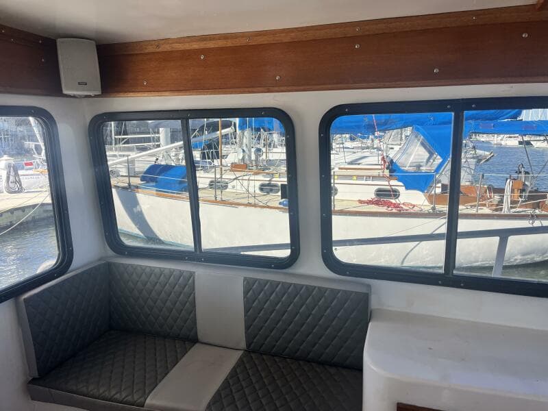 2008 Glenn Young 32 Skiff - Settee