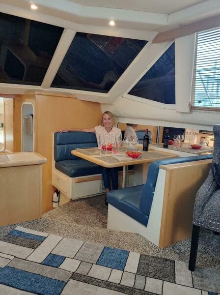 1998 Carver 355 Aft Cabin