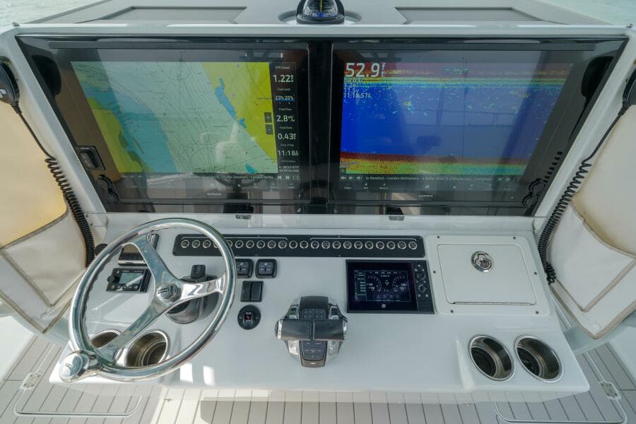 Freeman 42 42LR Double Tap- Helm