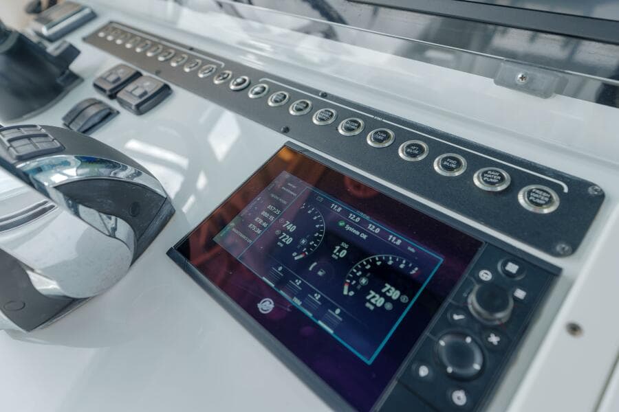 Freeman 42 42LR Double Tap- Helm Electronics