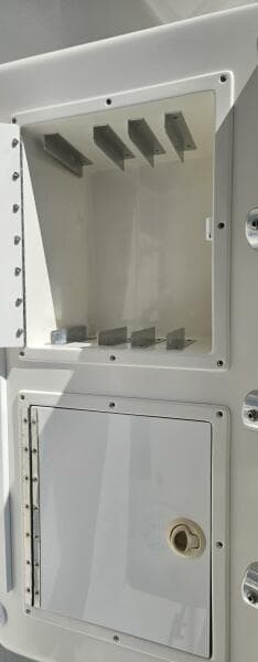 2007 SeaCraft SC32 Master Angler