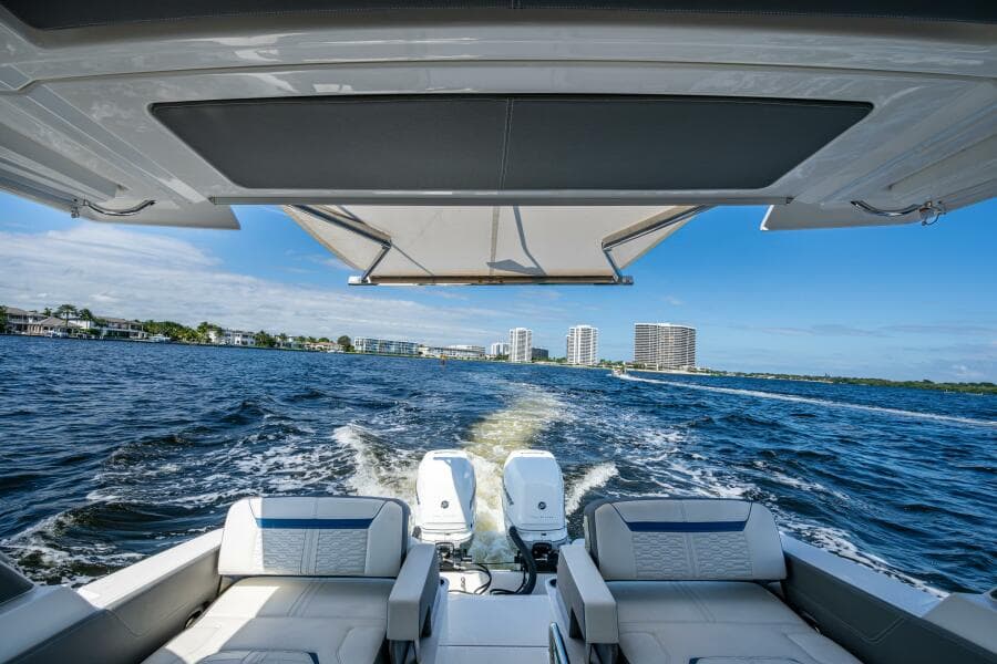 2021 Tiara Yachts 34 LX