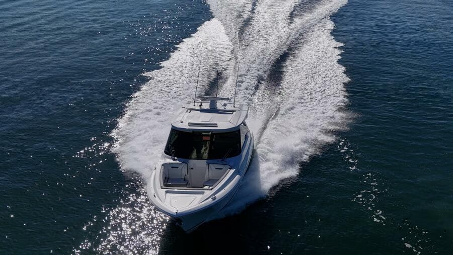 2021 Tiara Yachts 34 LX
