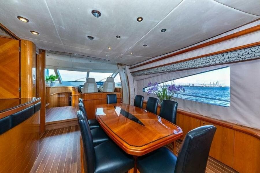 2003 Sunseeker 82 Yacht