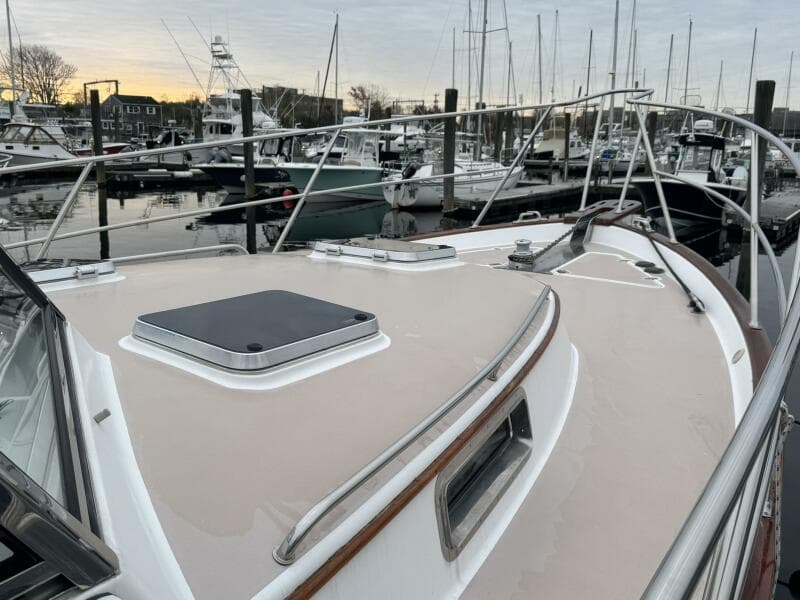 2001 Legacy Yachts Express