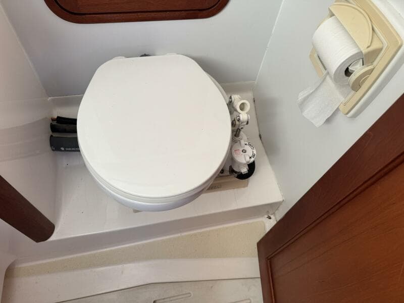 2001 Legacy Yachts Express