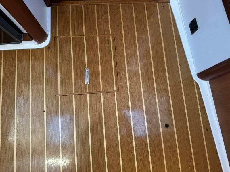 2001 Legacy Yachts Express