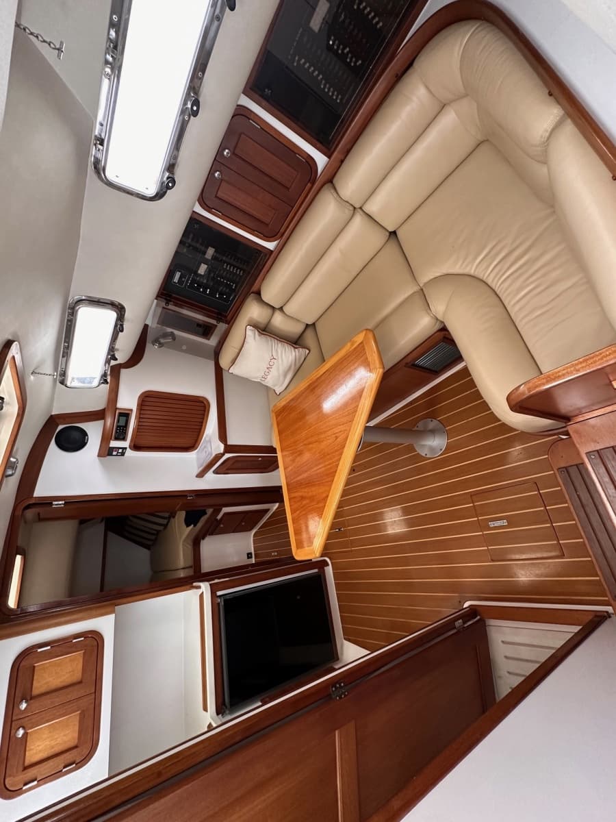 2001 Legacy Yachts Express