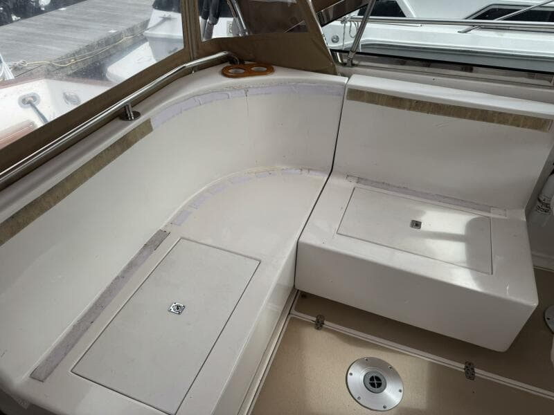 2001 Legacy Yachts Express