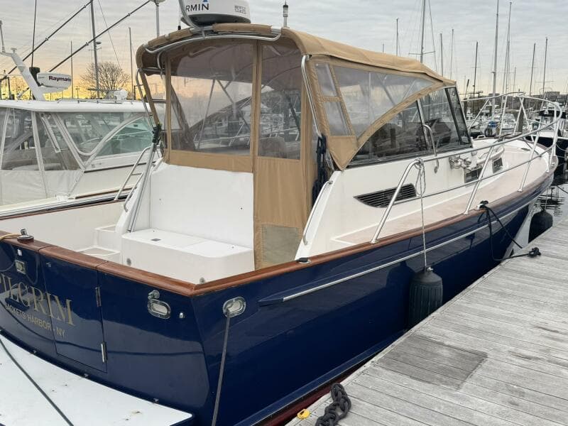 2001 Legacy Yachts Express