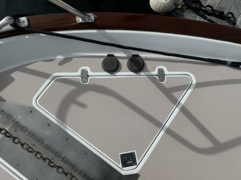 2001 Legacy Yachts Express