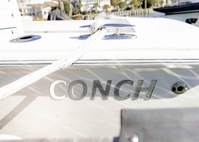 2022 Conch 27CC
