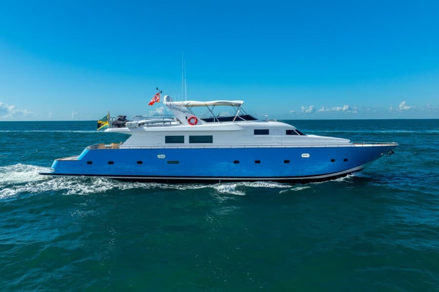 1991 Maiora Raised Pilothouse